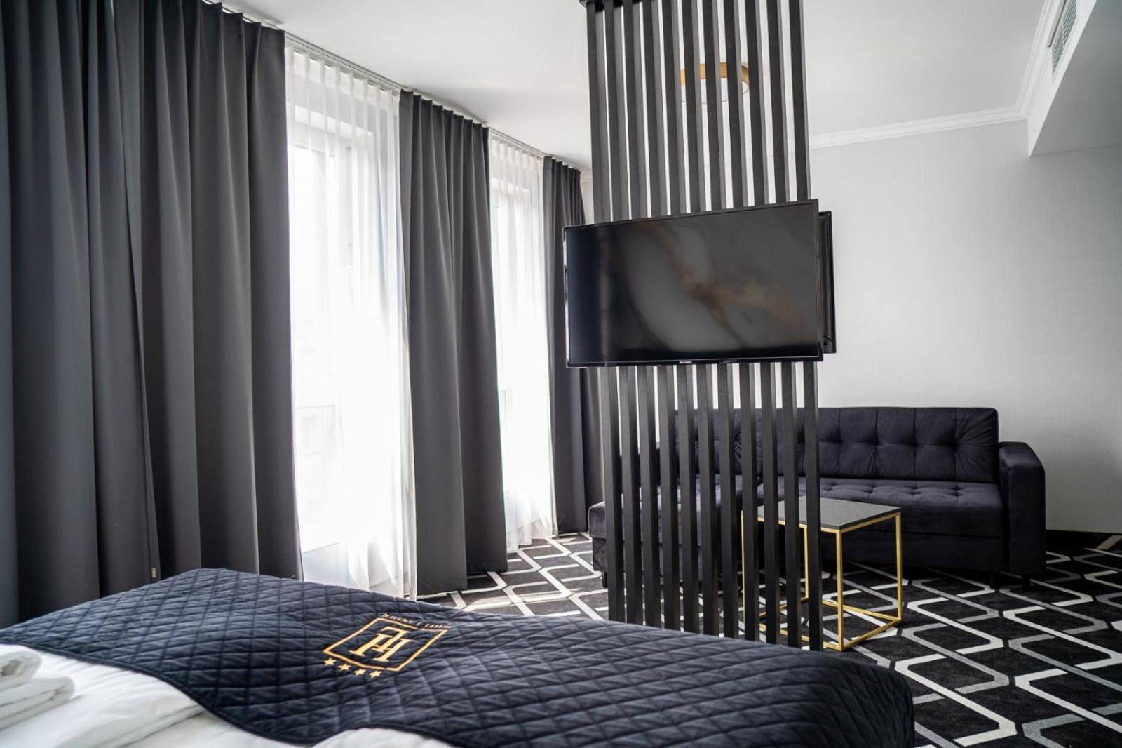 Hotel Lantier Wellness & Spa Битом Екстериор снимка