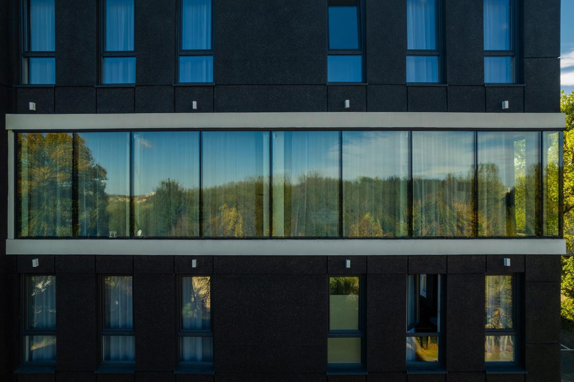 Hotel Lantier Wellness & Spa Битом Екстериор снимка